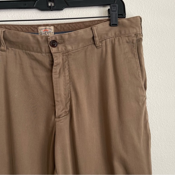 Faherty 4 Pocket Chino Trouser Pants - Picture 2 of 5